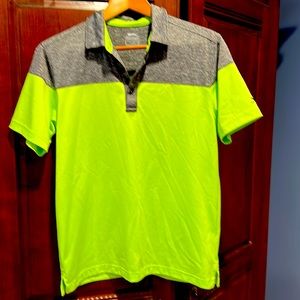 Men’s small golf shirt